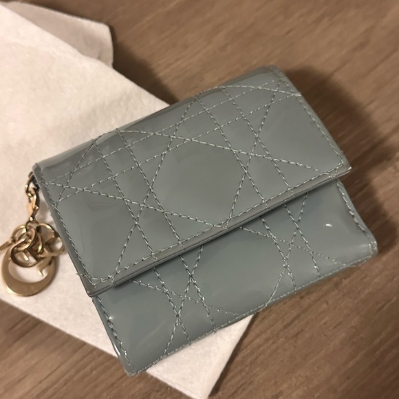 Mini Lady Dior Wallet-  Very pretty and new - Picture 1 of 8